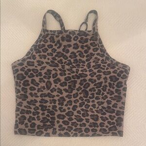 Abercrombie & Fitch women’s athletic crop top